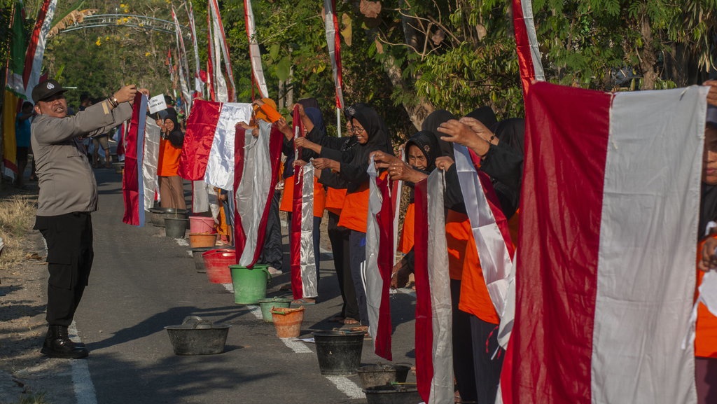 Imbauan Pemasangan Bendera Merah Putih di Rumah dan Larangannya Imbauan Pemasangan Bendera Merah Putih di Rumah dan Larangannya