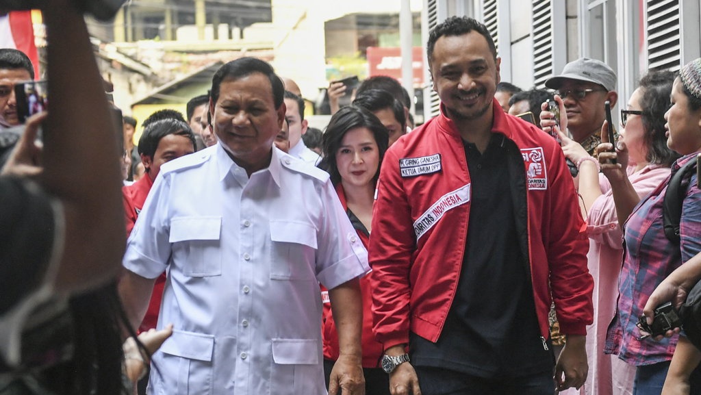Giring Mengaku akan Membantu Fadli Zon Urus Kebudayaan Indonesia Giring Mengaku akan Membantu Fadli Zon Urus Kebudayaan Indonesia