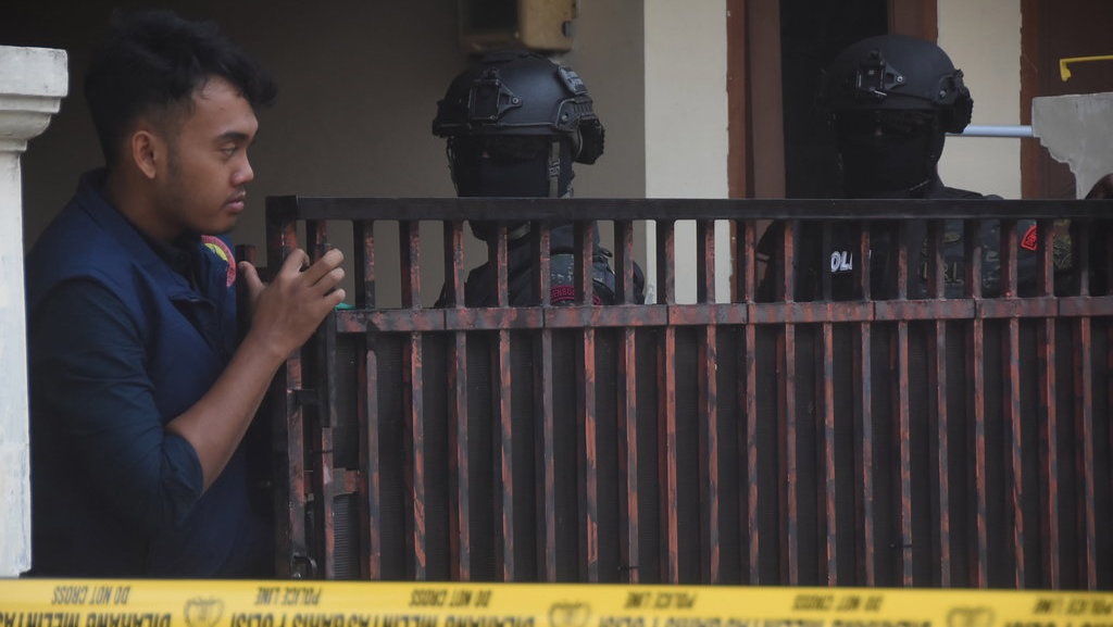 Menyoal Pencegahan Terorisme di BUMN Usai Pegawai KAI Ditangkap Menyoal Pencegahan Terorisme di BUMN Usai Pegawai KAI Ditangkap