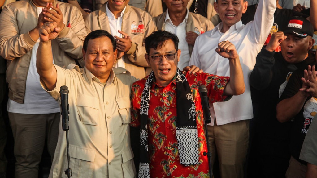 Budiman Sudjatmiko Resmi Dukung Prabowo & Bentuk Relawan Prabu Budiman Sudjatmiko Resmi Dukung Prabowo & Bentuk Relawan Prabu