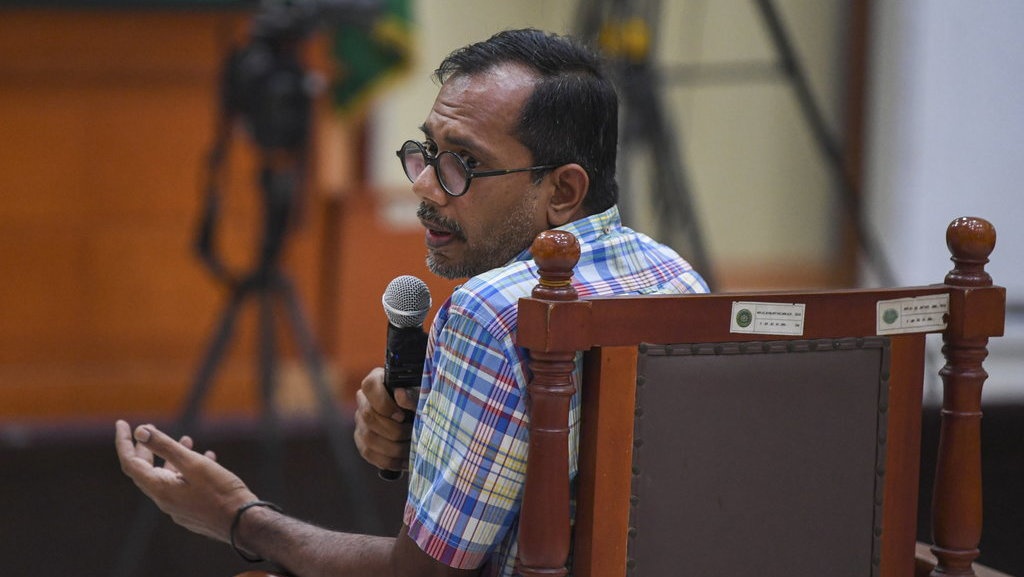 Haris Azhar Dituntut 4 Tahun Penjara dalam Kasus Lord Luhut Haris Azhar Dituntut 4 Tahun Penjara dalam Kasus Lord Luhut