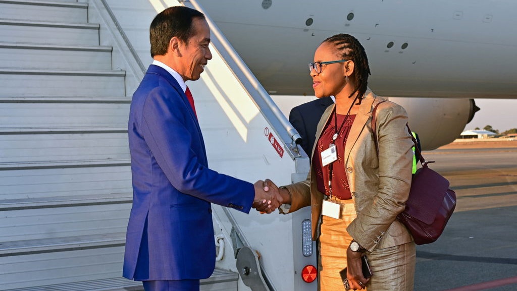 Jokowi Tiba di Afrika Selatan Bakal Hadiri KTT BRICS Jokowi Tiba di Afrika Selatan Bakal Hadiri KTT BRICS