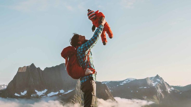 Usia Berapa Anak Boleh Diajak Naik Gunung dan Bagaimana Tipsnya? Usia Berapa Anak Boleh Diajak Naik Gunung dan Bagaimana Tipsnya?