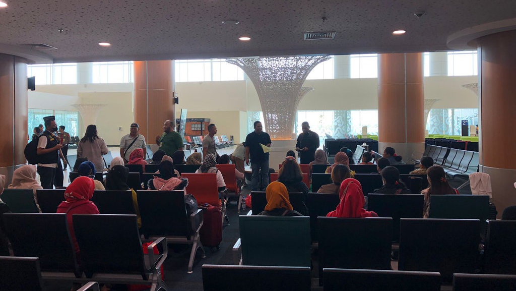 Kementerian P2MI Targetkan Kirim 425 Ribu PMI di 2025 Kementerian P2MI Targetkan Kirim 425 Ribu PMI di 2025