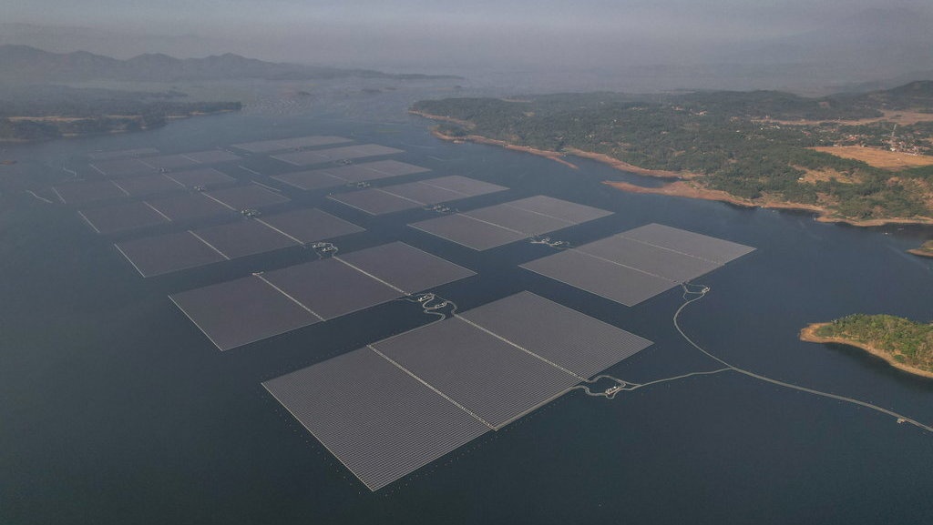 Indonesia Bakal Punya PLTS Terbesar di Dunia Senilai Rp154 T Indonesia Bakal Punya PLTS Terbesar di Dunia Senilai Rp154 T