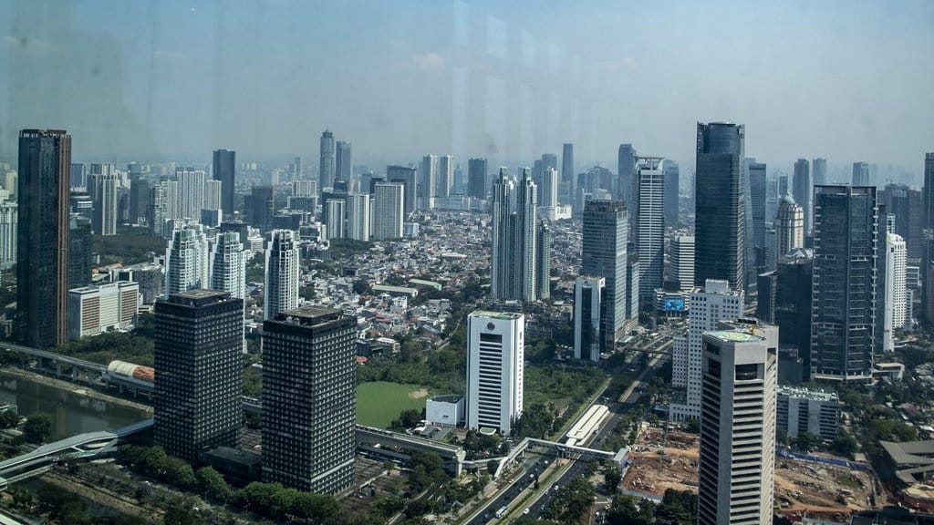 Pertumbuhan Ekonomi Maluku & Papua Terendah se-Indonesia Pertumbuhan Ekonomi Maluku & Papua Terendah se-Indonesia