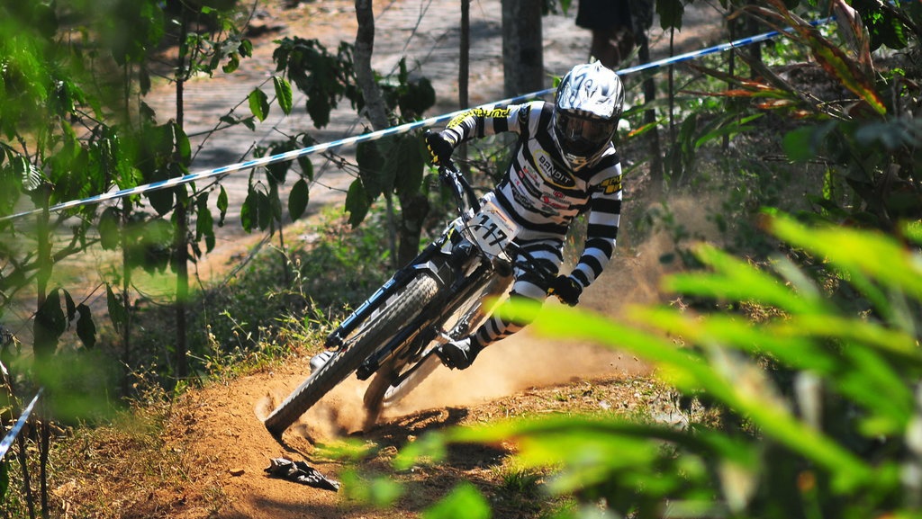 10 Rekomendasi Merek Sepeda Gunung Terbaik Tahun 2024 10 Rekomendasi Merek Sepeda Gunung Terbaik Tahun 2024
