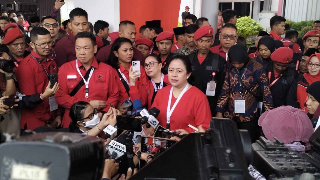 Puan Sebut Sandiaga Punya Peluang Jadi Cawapres Ganjar Pranowo Puan Sebut Sandiaga Punya Peluang Jadi Cawapres Ganjar Pranowo