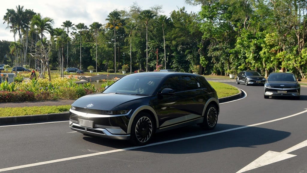 Perubahan Energi yang Terjadi pada Mobil Bensin dan Listrik Perubahan Energi yang Terjadi pada Mobil Bensin dan Listrik