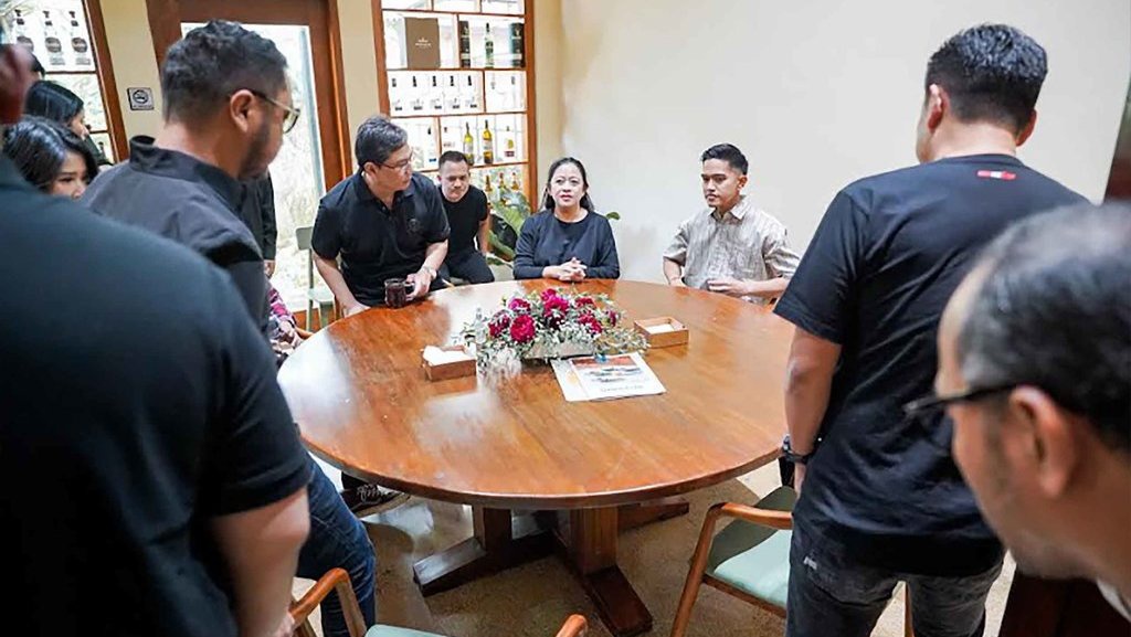 Pertemuan Puan & Kaesang jadi Sinyal PSI-PDIP Akur Usung Ganjar? Pertemuan Puan & Kaesang jadi Sinyal PSI-PDIP Akur Usung Ganjar?