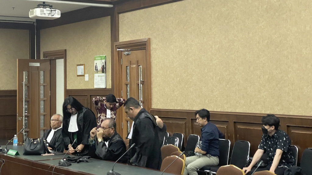 Lukas Bisa Jadi Tak Bisa Hadir Sidang Vonis pada 19 Oktober Lukas Bisa Jadi Tak Bisa Hadir Sidang Vonis pada 19 Oktober