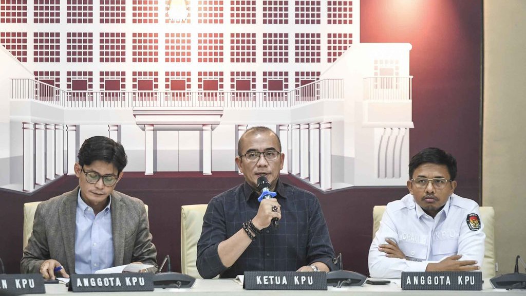 KPU: Berkas Pendaftaran Anies-Imin dan Ganjar-Mahfud Lengkap KPU: Berkas Pendaftaran Anies-Imin dan Ganjar-Mahfud Lengkap