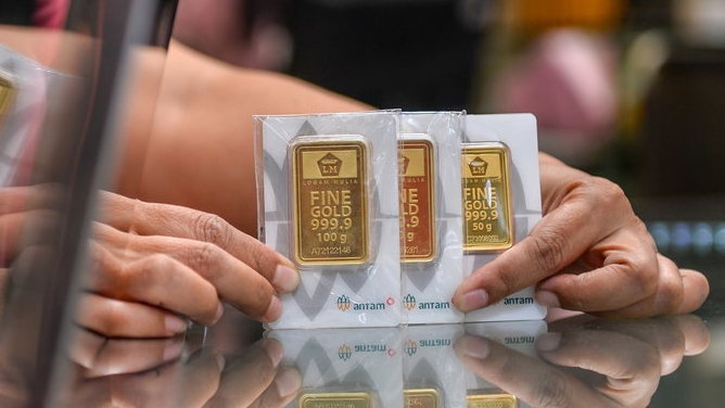 10 Cara Membedakan Emas Asli dan Palsu Secara Manual 10 Cara Membedakan Emas Asli dan Palsu Secara Manual