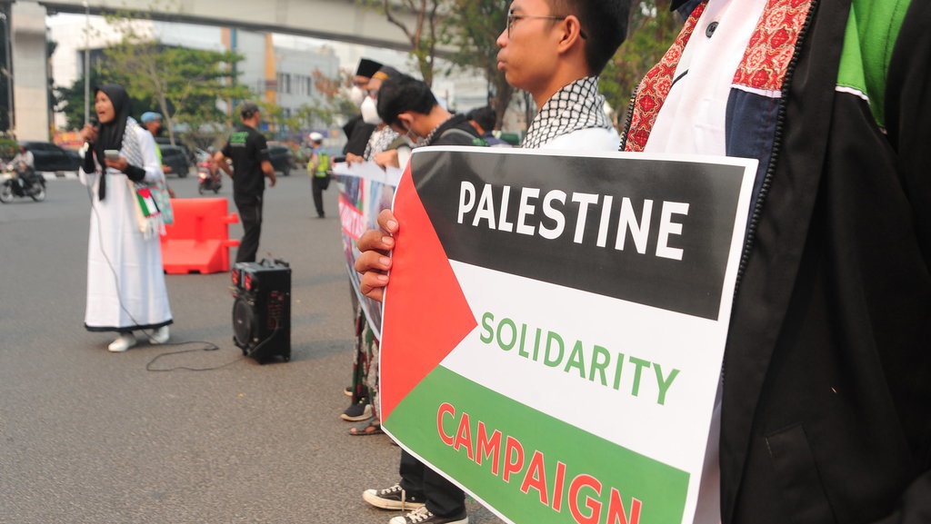 Kumpulan Puisi tentang Palestina dan Kisah Sedih Anak-Anak Kecil