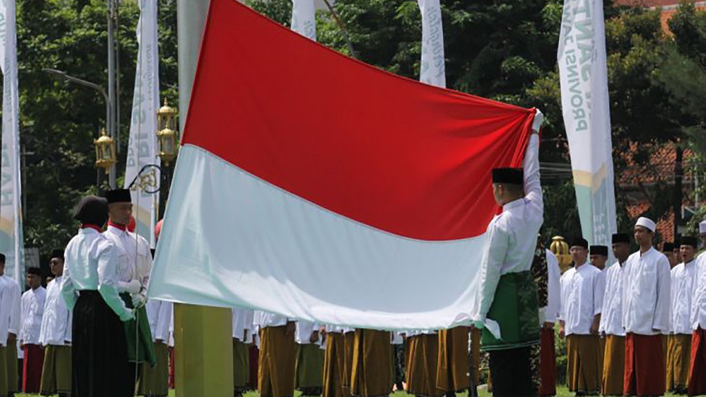 Cek Aturan Pakaian Upacara Hari Santri 2025 untuk Pria & Wanita Cek Aturan Pakaian Upacara Hari Santri 2025 untuk Pria & Wanita