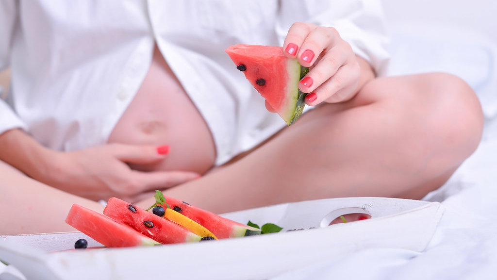 Manfaat Semangka untuk Ibu Hamil dan Kandungannya Manfaat Semangka untuk Ibu Hamil dan Kandungannya