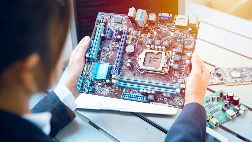 Pelajari 14 Contoh Perangkat Pemrosesan pada Komputer & Fungsi