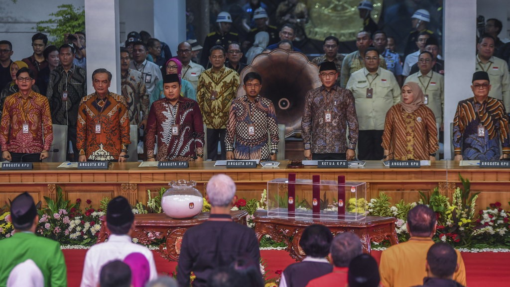 KPU Umumkan 11 Panelis Debat Capres, Mulai Besok Dikarantina KPU Umumkan 11 Panelis Debat Capres, Mulai Besok Dikarantina