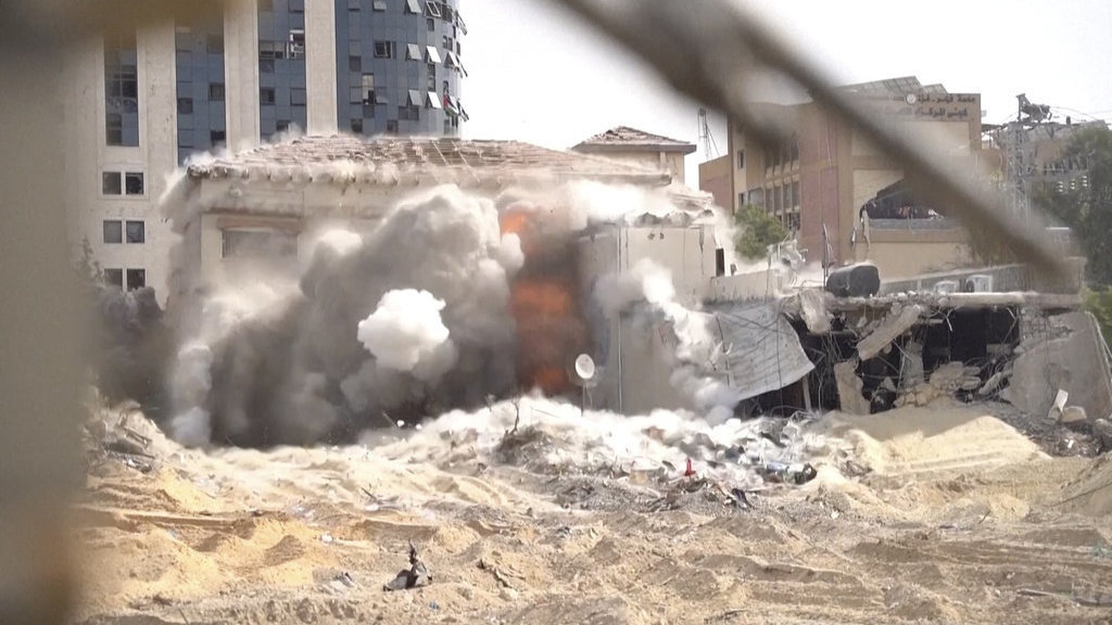 MUI Kecam Penyerangan Rumah Sakit Indonesia di Gaza MUI Kecam Penyerangan Rumah Sakit Indonesia di Gaza