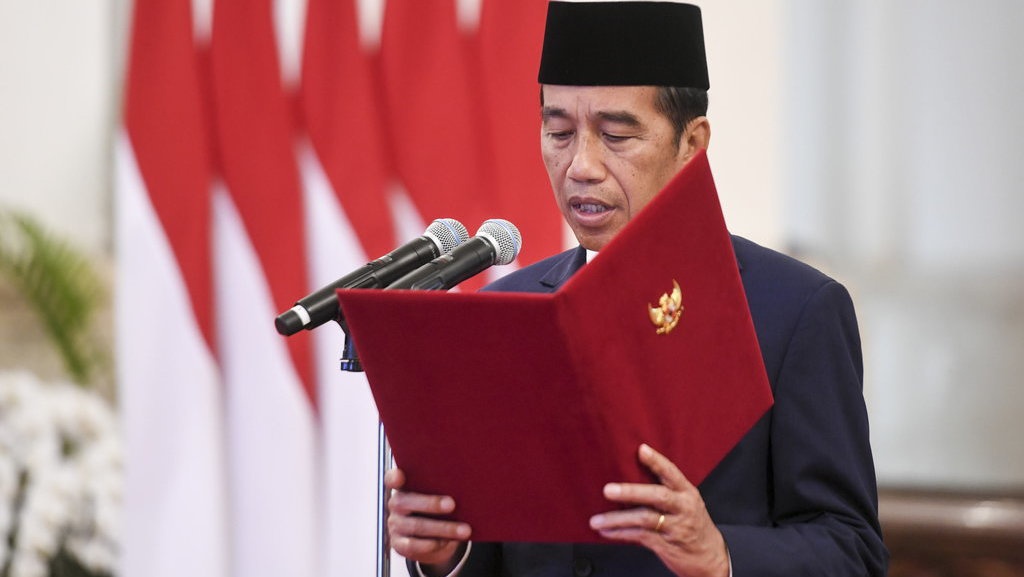 Jokowi akan Lantik Hakim Konstitusi dan Kepala BNN Hari Ini Jokowi akan Lantik Hakim Konstitusi dan Kepala BNN Hari Ini