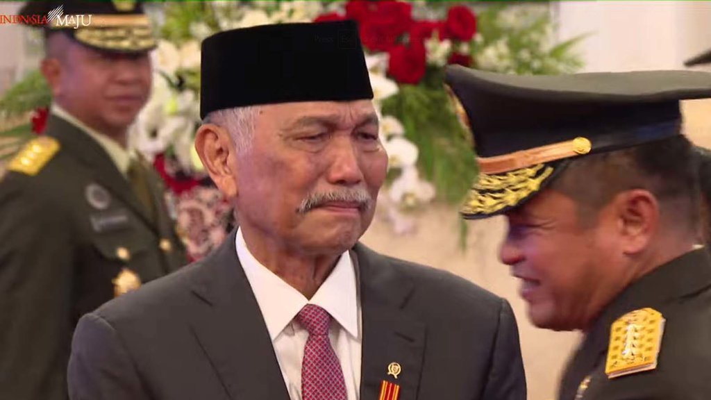 Luhut Menangis saat Menantunya, Maruli Simanjuntak Jadi KSAD Luhut Menangis saat Menantunya, Maruli Simanjuntak Jadi KSAD