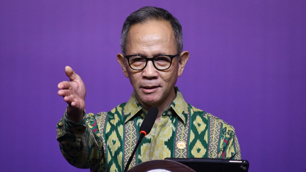 Batasi Risiko, OJK Belum Beri 'Lampu Hijau' Universal Banking Batasi Risiko, OJK Belum Beri 'Lampu Hijau' Universal Banking