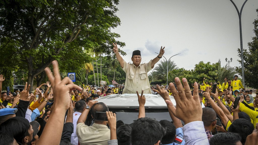 Demokrasi Bancakan: Ketika Parpol Saling Rangkul & Bagi Kuasa Demokrasi Bancakan: Ketika Parpol Saling Rangkul & Bagi Kuasa