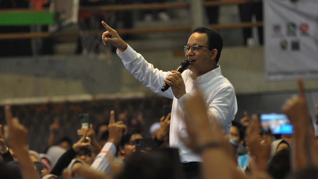 Usai Mengkritik, Terbitlah Program Bansos Plus ala Capres Anies Usai Mengkritik, Terbitlah Program Bansos Plus ala Capres Anies