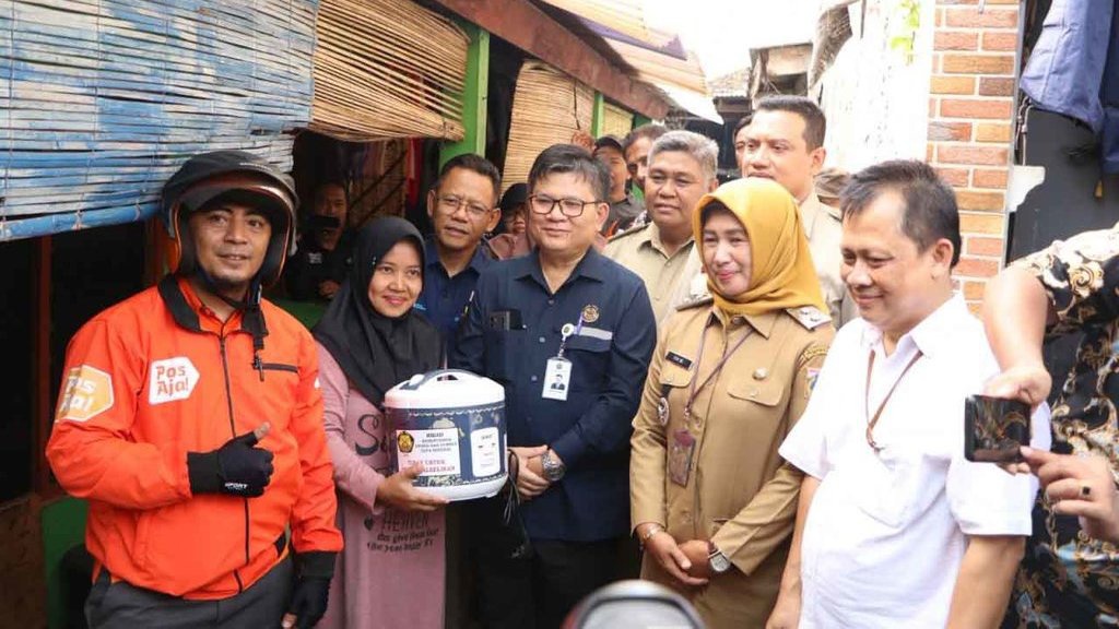 Pemerintah Mulai Bagikan 500 Ribu Rice Cooker Gratis Bulan Ini Pemerintah Mulai Bagikan 500 Ribu Rice Cooker Gratis Bulan Ini