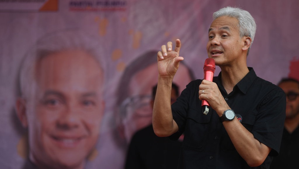 Ganjar Janji Evaluasi UU Cipta Kerja: Buruh Tidak Nyaman Ganjar Janji Evaluasi UU Cipta Kerja: Buruh Tidak Nyaman