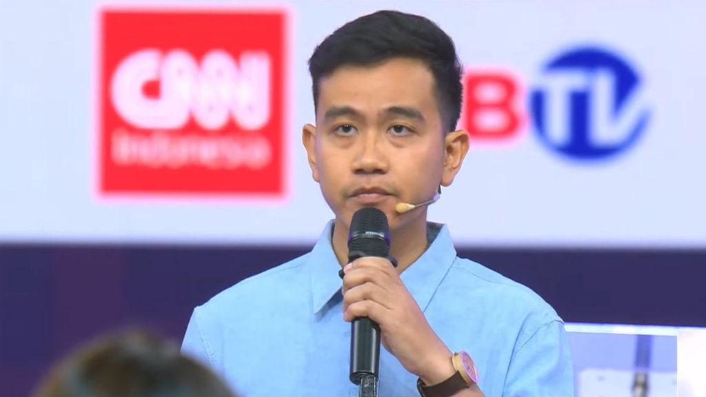 Gibran Janji Bisa Buka 19 Juta Lapangan Kerja Lewat Hilirisasi Gibran Janji Bisa Buka 19 Juta Lapangan Kerja Lewat Hilirisasi