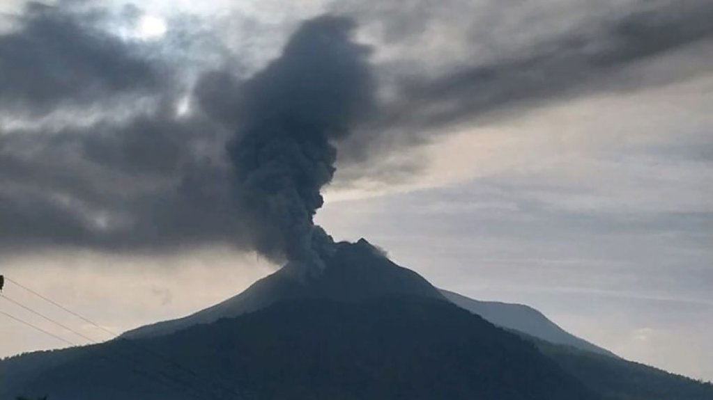 1.172 Warga di 4 Desa di Kupang Terdampak Erupsi Gunung Lewotobi