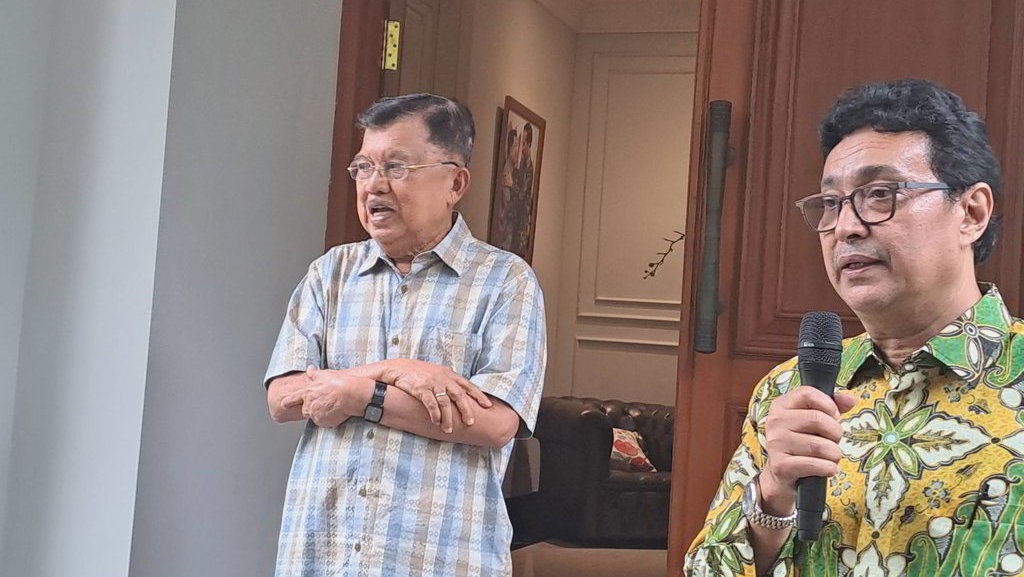 Jusuf Kalla Pertanyakan Anggaran Kemenhan untuk Alutsista Bekas Jusuf Kalla Pertanyakan Anggaran Kemenhan untuk Alutsista Bekas