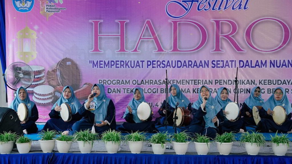 Kumpulan Sholawat Hadroh dan Link Download Lirik PDF