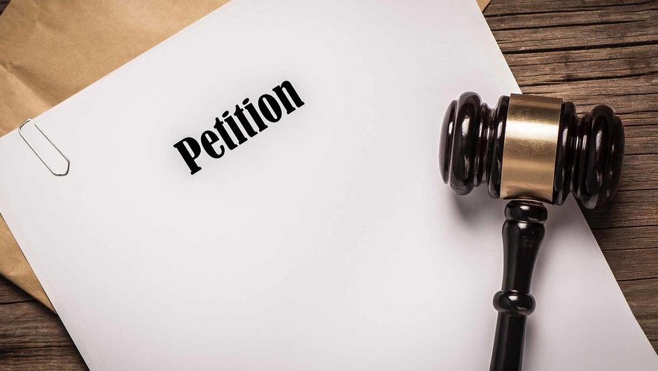 Siapa Saja Tokoh Petisi 100 yang Usulkan Pemakzulan Presiden?