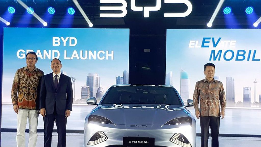 Airlangga: Investasi BYD ke Indonesia Capai Rp20 Triliun Airlangga: Investasi BYD ke Indonesia Capai Rp20 Triliun