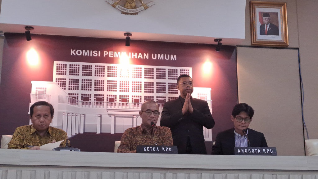 Cak Imin akan Berdiri di Tengah pada Debat ke-4 Pilpres 2024 Cak Imin akan Berdiri di Tengah pada Debat ke-4 Pilpres 2024