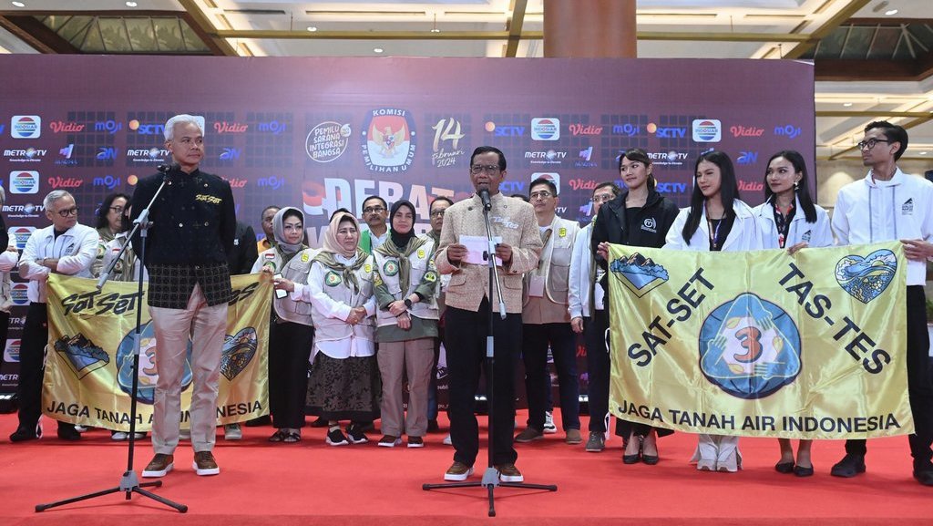 Hasto soal Aksi Mahfud di Debat: Pendekar Hukum Berkualitas Hasto soal Aksi Mahfud di Debat: Pendekar Hukum Berkualitas