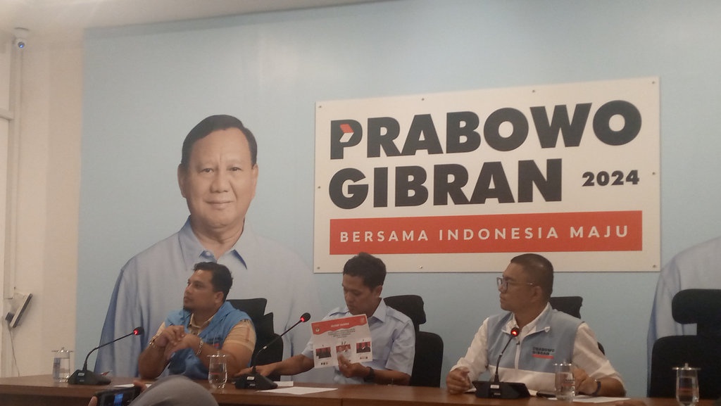 Yakin Menang, TKN Janji Makan Siang Gratis Diberikan Bertahap Yakin Menang, TKN Janji Makan Siang Gratis Diberikan Bertahap