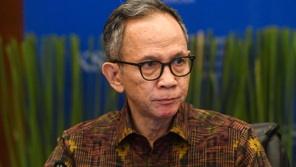 OJK Akan Tertibkan Influencer Keuangan hingga Saham