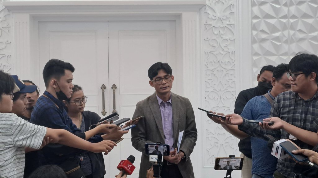 KPU Umumkan 12 Panelis Debat Capres Kelima, Berikut Daftarnya