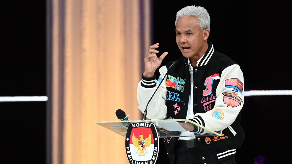 Apa Itu Gelar M.I.P yang Disandang Ganjar dan dari Kampus Mana?