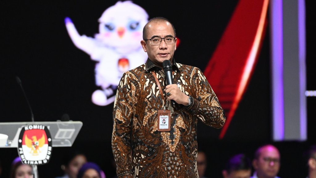 Buka Debat, Ketua KPU Ingatkan Memimpin Mulai dengan Hati Bersih Buka Debat, Ketua KPU Ingatkan Memimpin Mulai dengan Hati Bersih