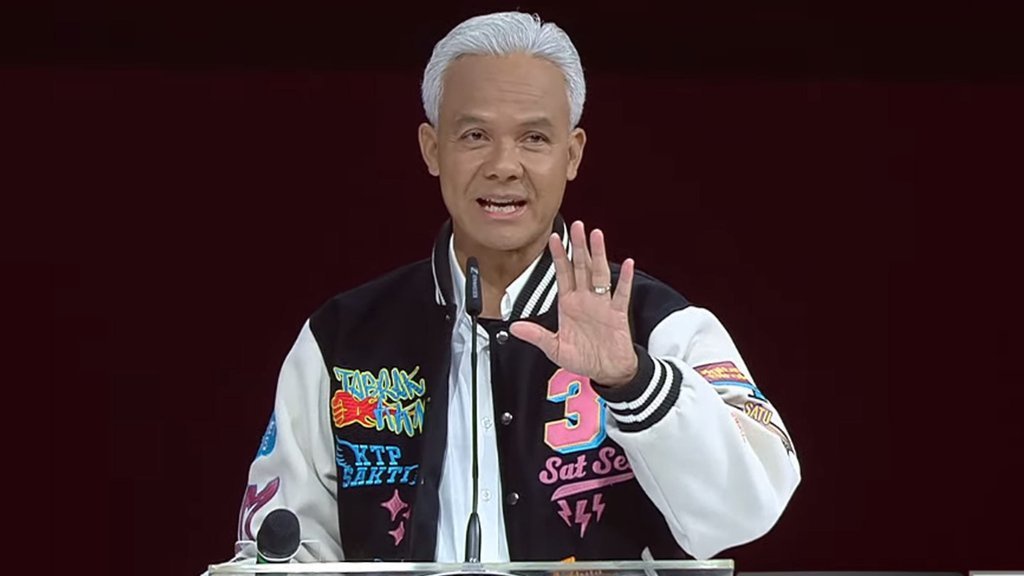 Ganjar Pranowo Tepis Isu Ahok 'Kuda Putih' Jokowi Ganjar Pranowo Tepis Isu Ahok 'Kuda Putih' Jokowi