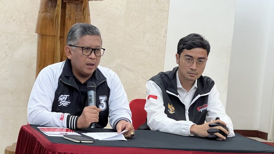 Hasto Tuding Bupati Gresik Diintimidasi Dukung Prabowo-Gibran