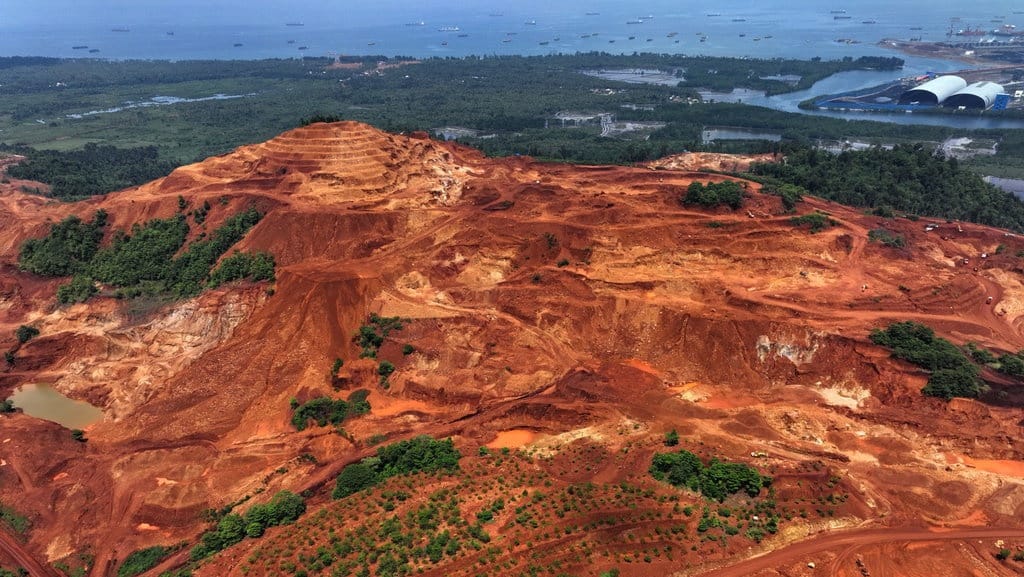 Bahlil Ungkap Ada Lima Izin Tambang di Wilayah Raja Ampat Bahlil Ungkap Ada Lima Izin Tambang di Wilayah Raja Ampat