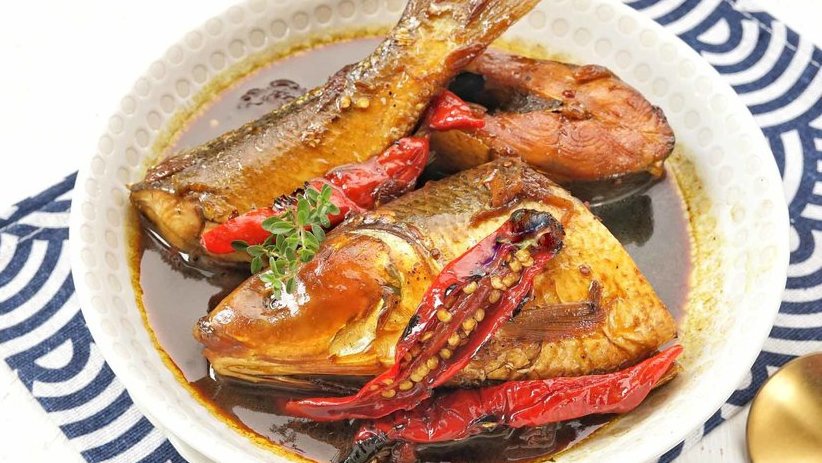 Pindang Bandeng dan Sin Cia yang Tak Pernah Lagi Sama Pindang Bandeng dan Sin Cia yang Tak Pernah Lagi Sama