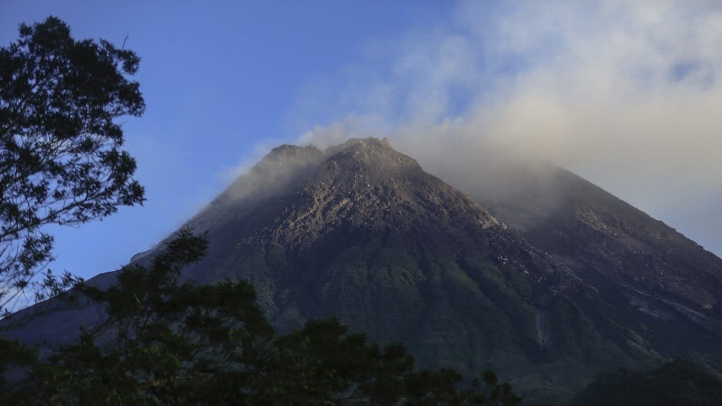 Update Status Gunung Merapi Jogja BPPTKG Hari Ini 2025: Level 3