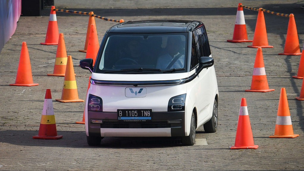 Diskon Pajak Kendaraan Listrik dan Rumah akan Lanjut di 2025