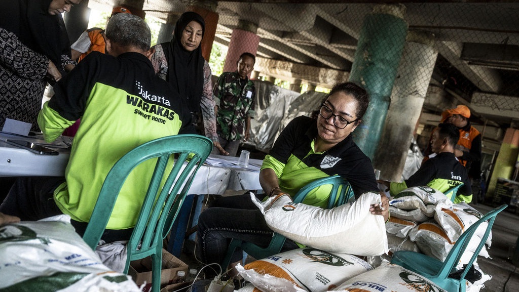 Kemenkeu Kucur Rp17,5 T untuk Bansos Beras, Daging Ayam & Telur Kemenkeu Kucur Rp17,5 T untuk Bansos Beras, Daging Ayam & Telur